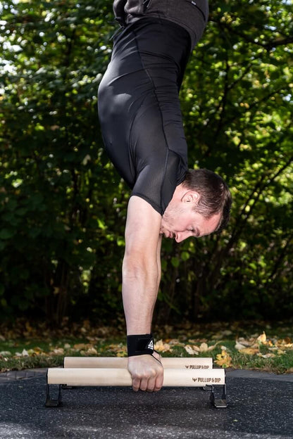 Wrist Wraps for Calisthenics and Strength Training - Stabilizing & Protective